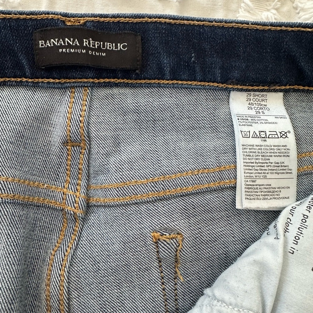 Banana Republic Dark Wash Cropped Jeans